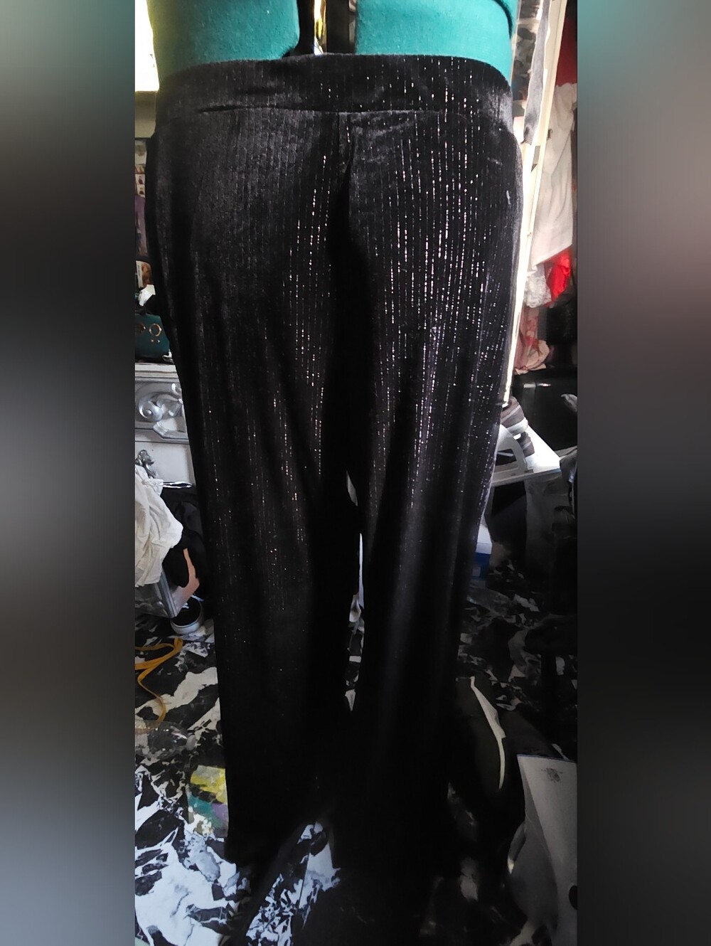 Ava & Viv Black Sparkle Wide-Leg Velvet Pants